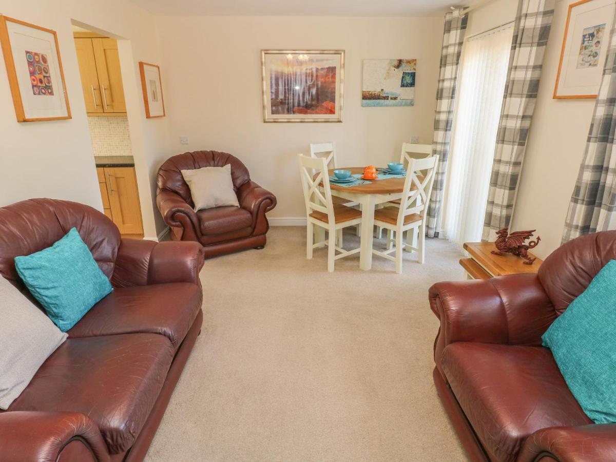 Ffau'R Ddraig Villa Llanelli Buitenkant foto